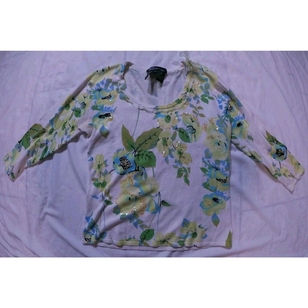 Items By Michelle Nicole Petite Large White Flower  3/4 Sleeve ribbon &sequence